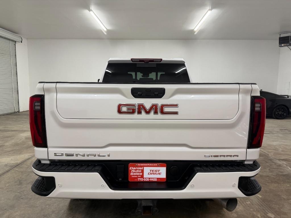 GMC Sierra 2500HD Denali Crew Cab 4WD SB 2024