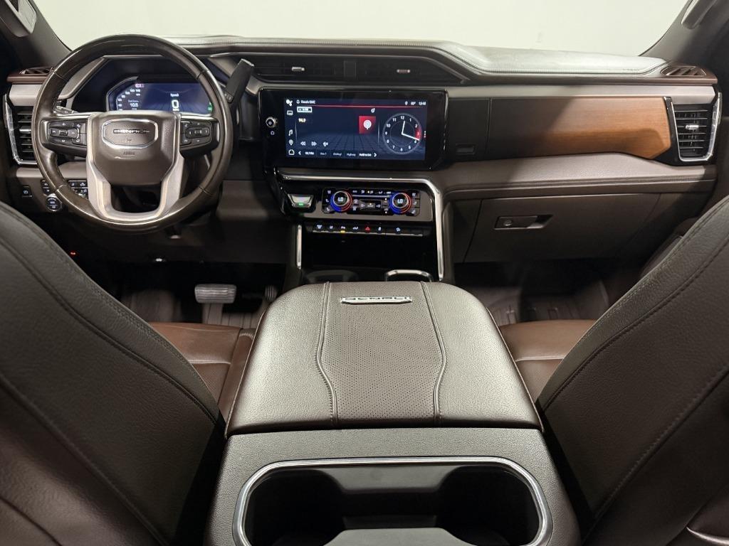 GMC Sierra 2500HD Denali Crew Cab 4WD SB 2024