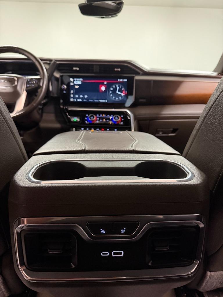 GMC Sierra 2500HD Denali Crew Cab 4WD SB 2024