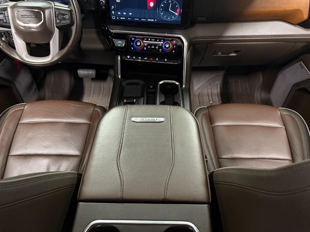 GMC Sierra 2500HD Denali Crew Cab 4WD SB 2024