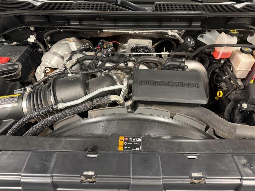 GMC Sierra 2500HD Denali Crew Cab 4WD SB 2024