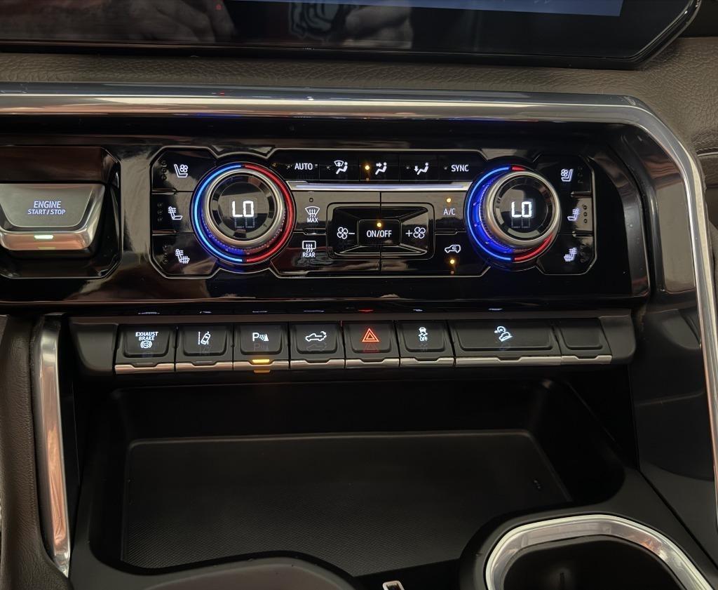 GMC Sierra 2500HD Denali Crew Cab 4WD SB 2024