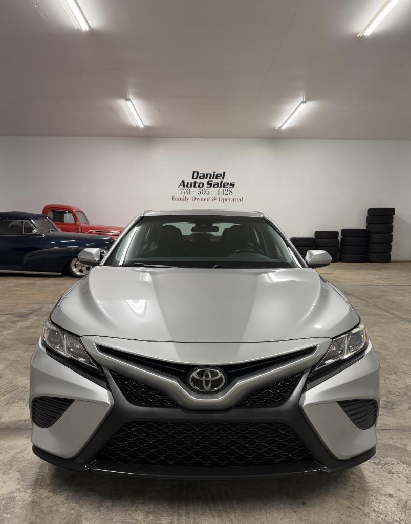 Toyota Camry SE 2018