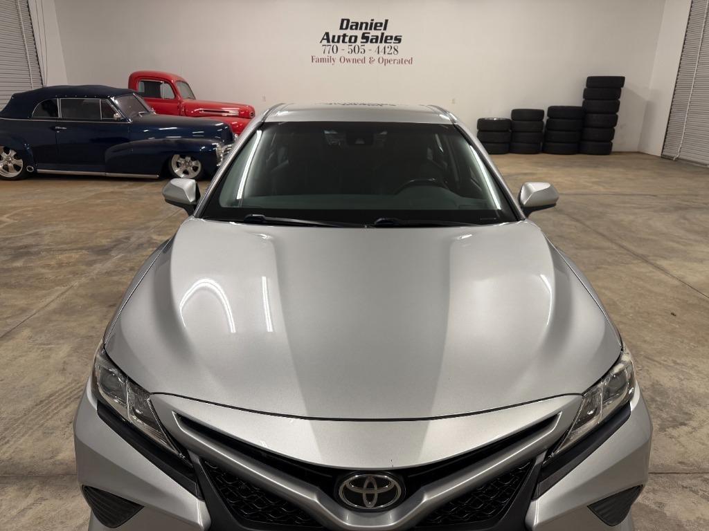 Toyota Camry SE 2018