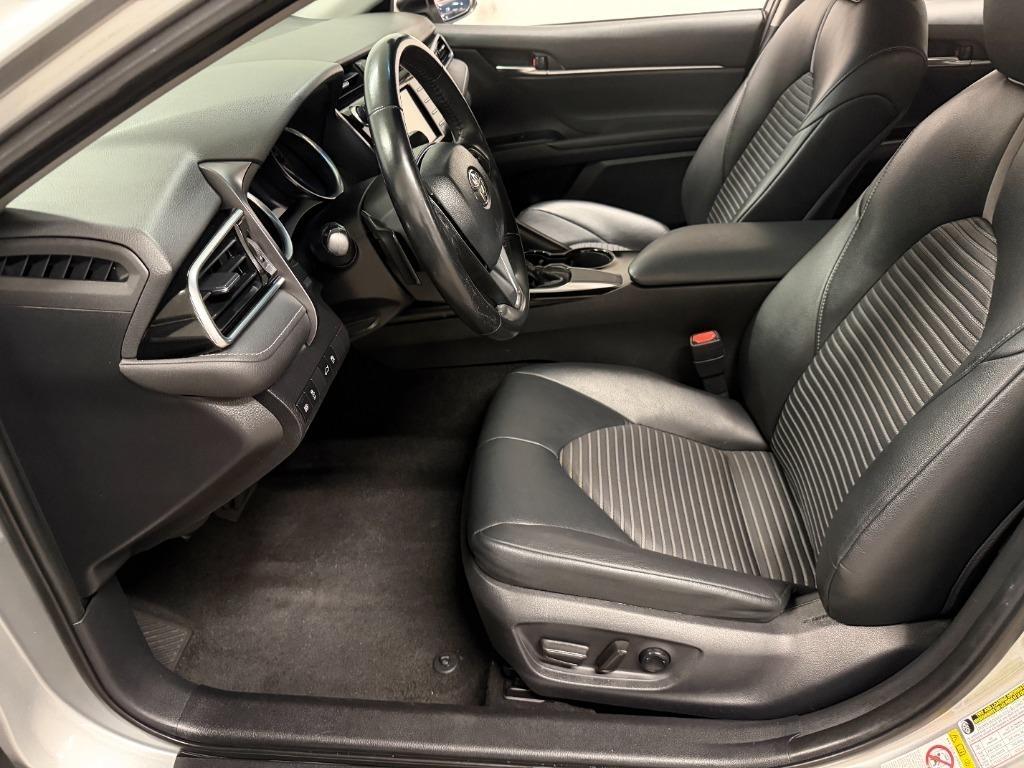 Toyota Camry SE 2018