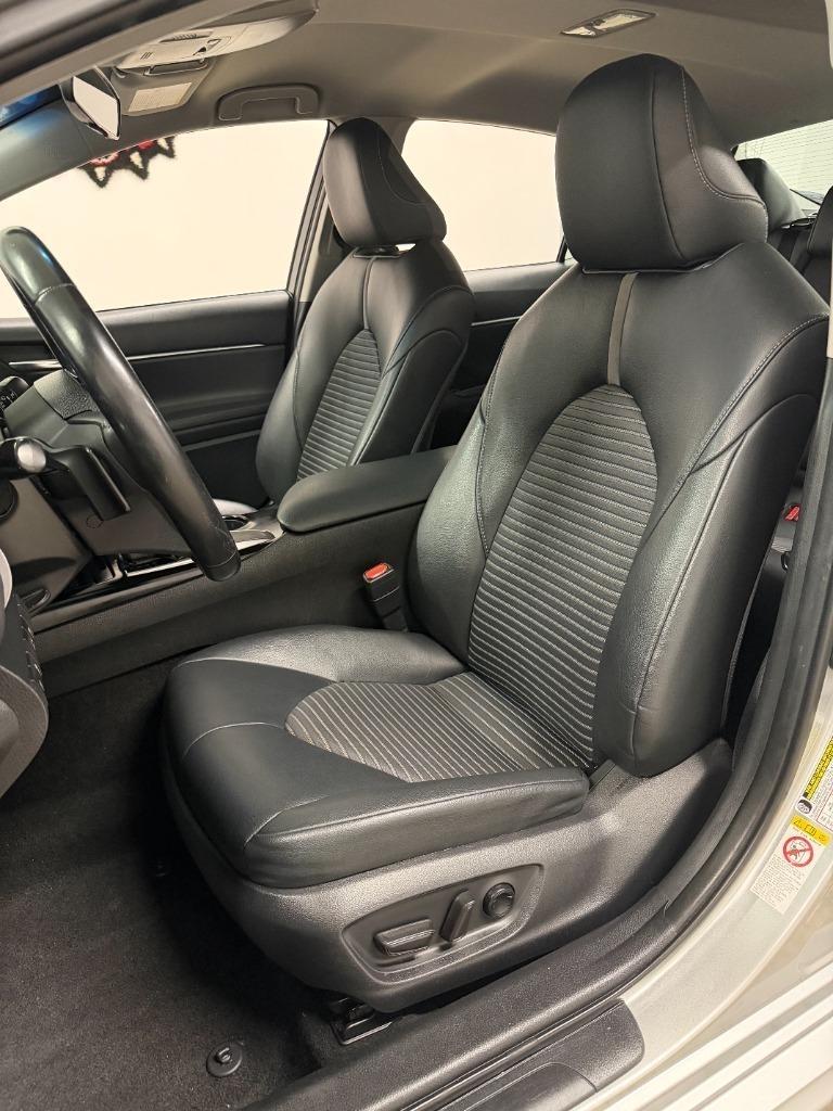 Toyota Camry SE 2018