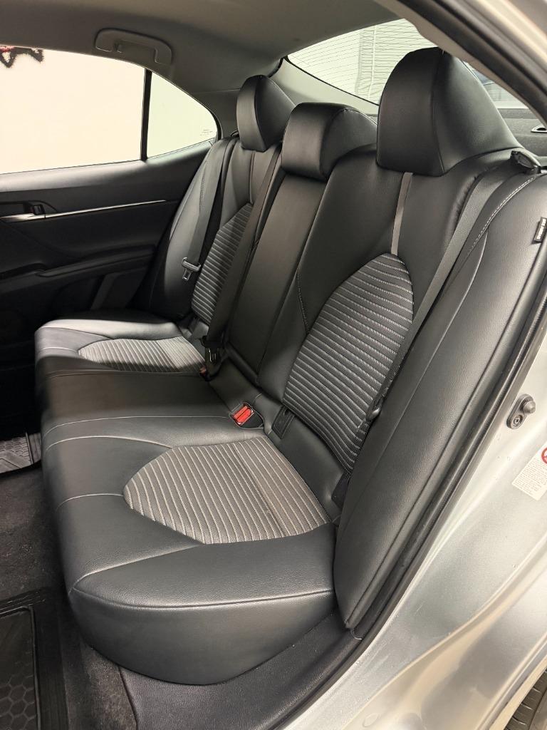 Toyota Camry SE 2018