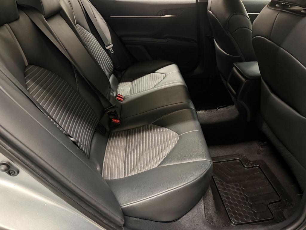 Toyota Camry SE 2018