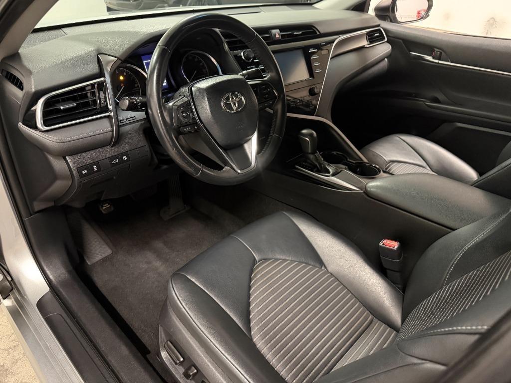 Toyota Camry SE 2018