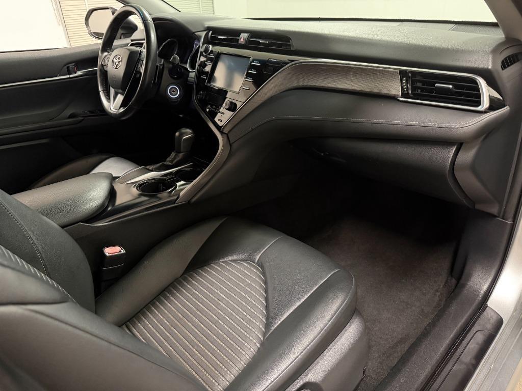 Toyota Camry SE 2018