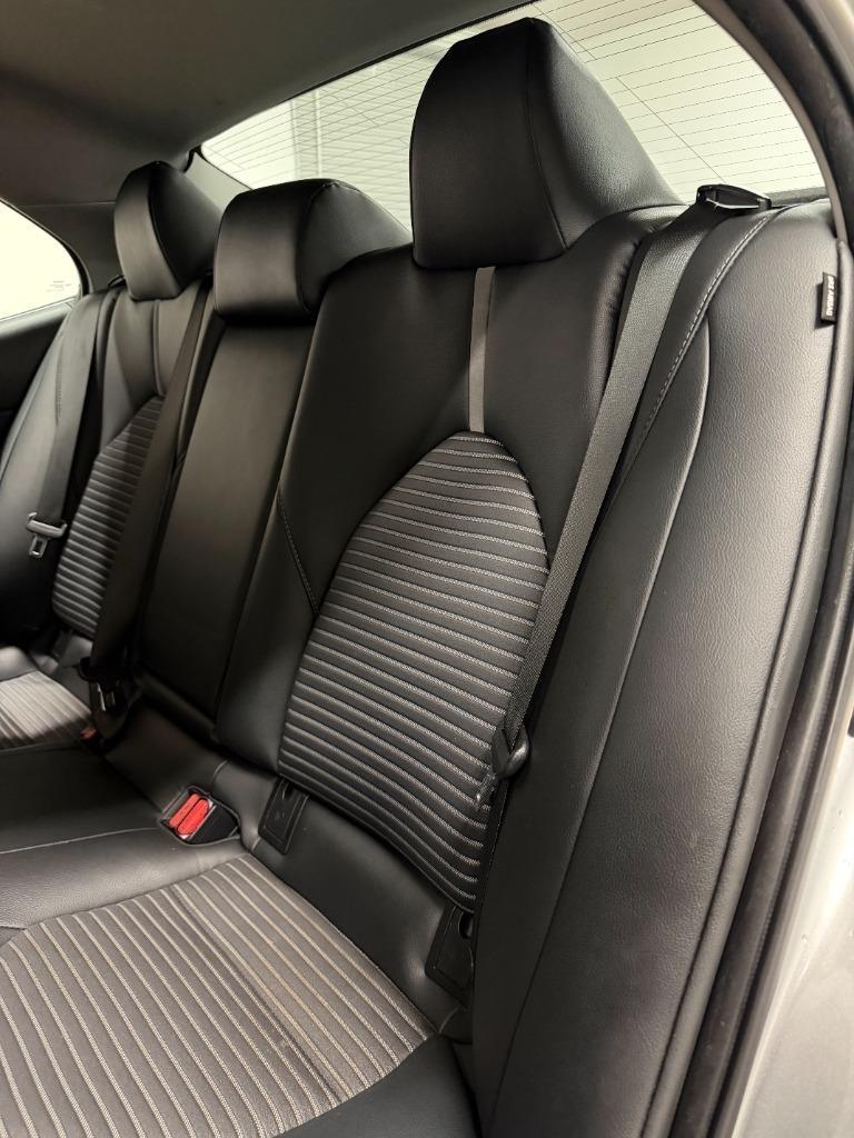 Toyota Camry SE 2018