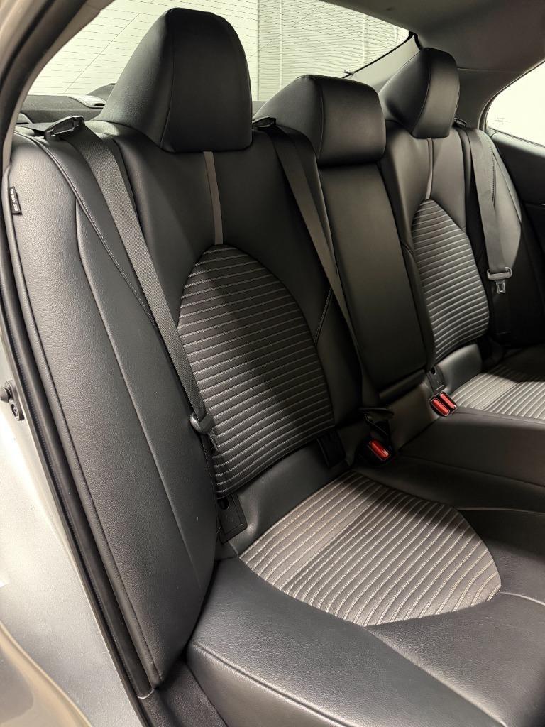 Toyota Camry SE 2018