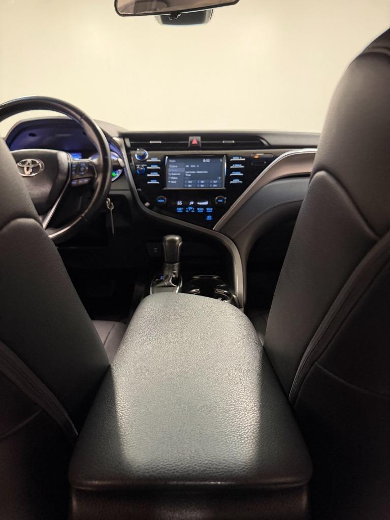 Toyota Camry SE 2018