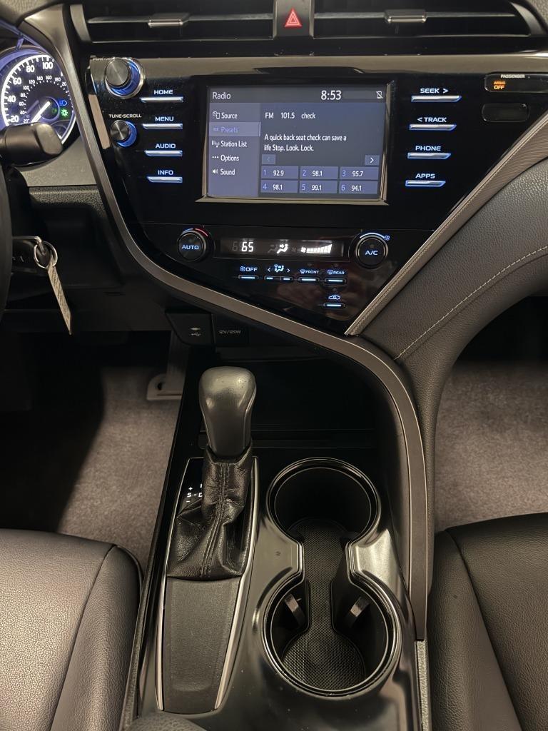Toyota Camry SE 2018