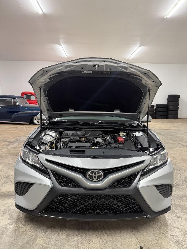 Toyota Camry SE 2018
