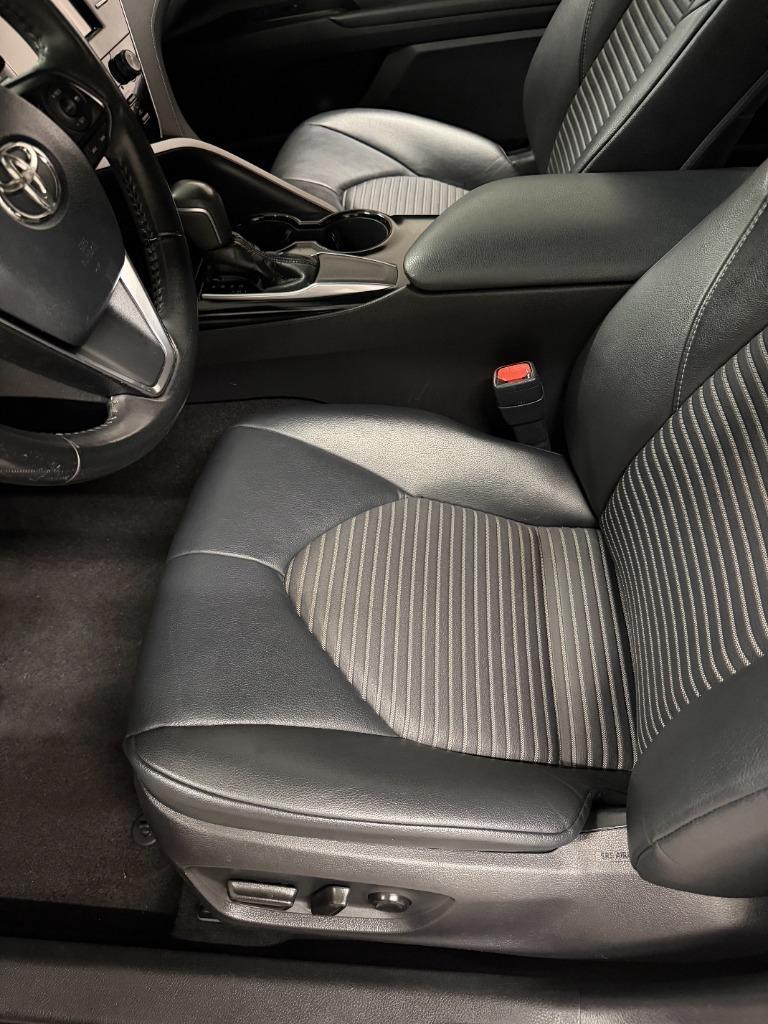 Toyota Camry SE 2018