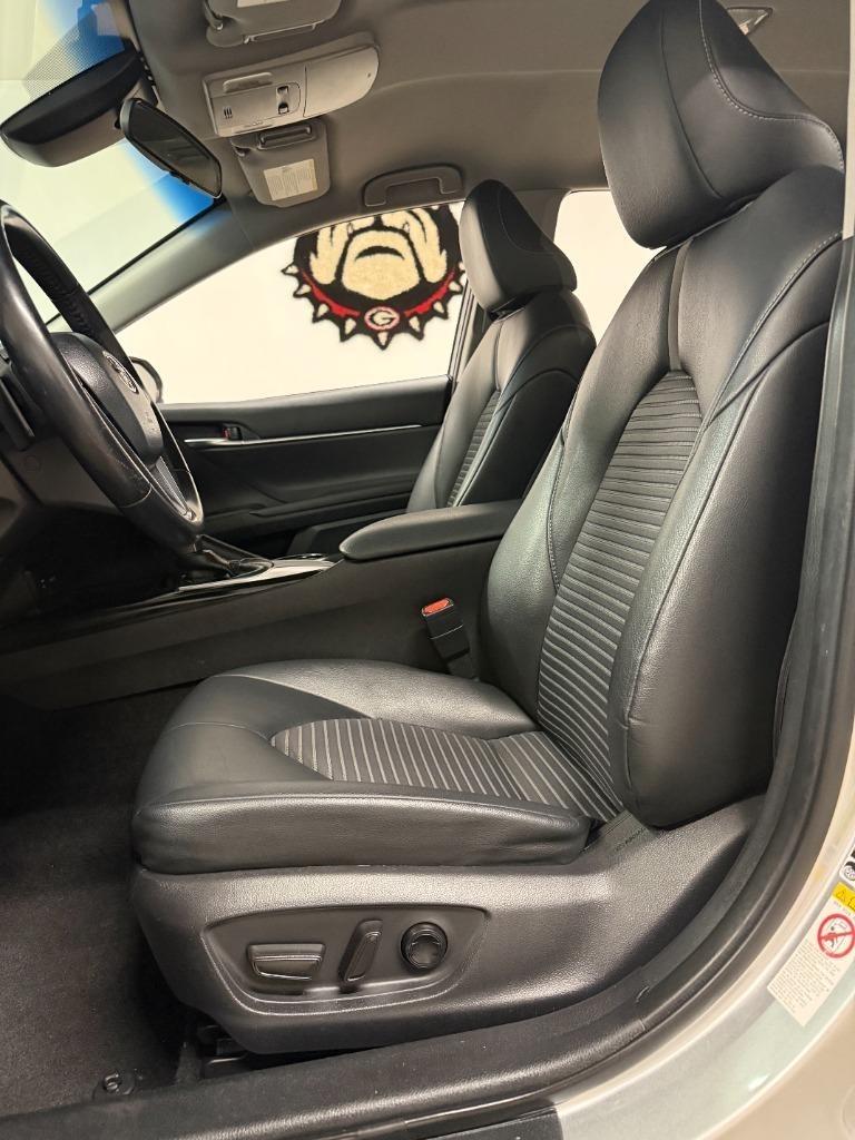 Toyota Camry SE 2018