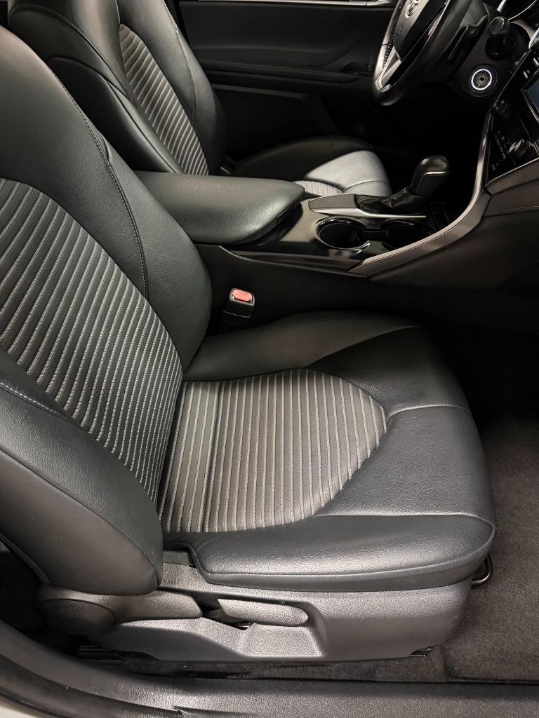 Toyota Camry SE 2018