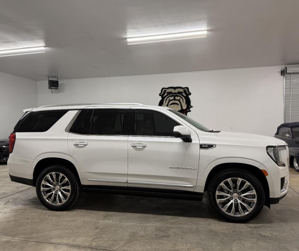 GMC Yukon Denali 4WD 2022
