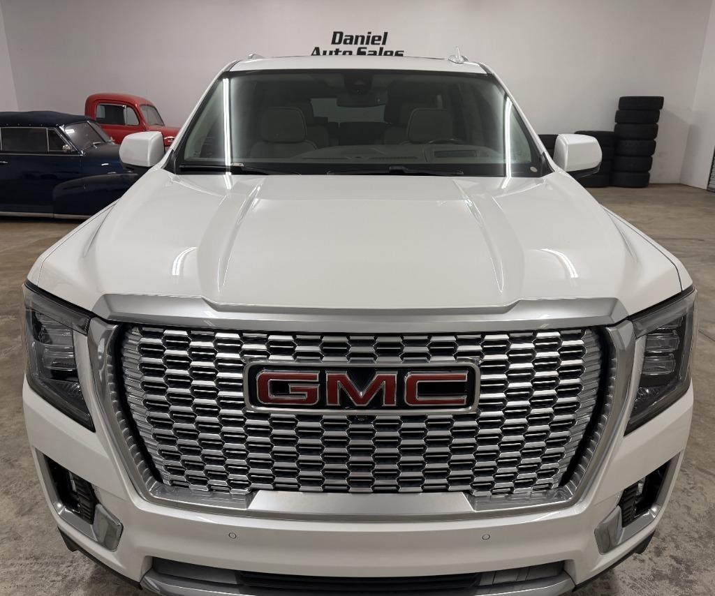 GMC Yukon Denali 4WD 2022