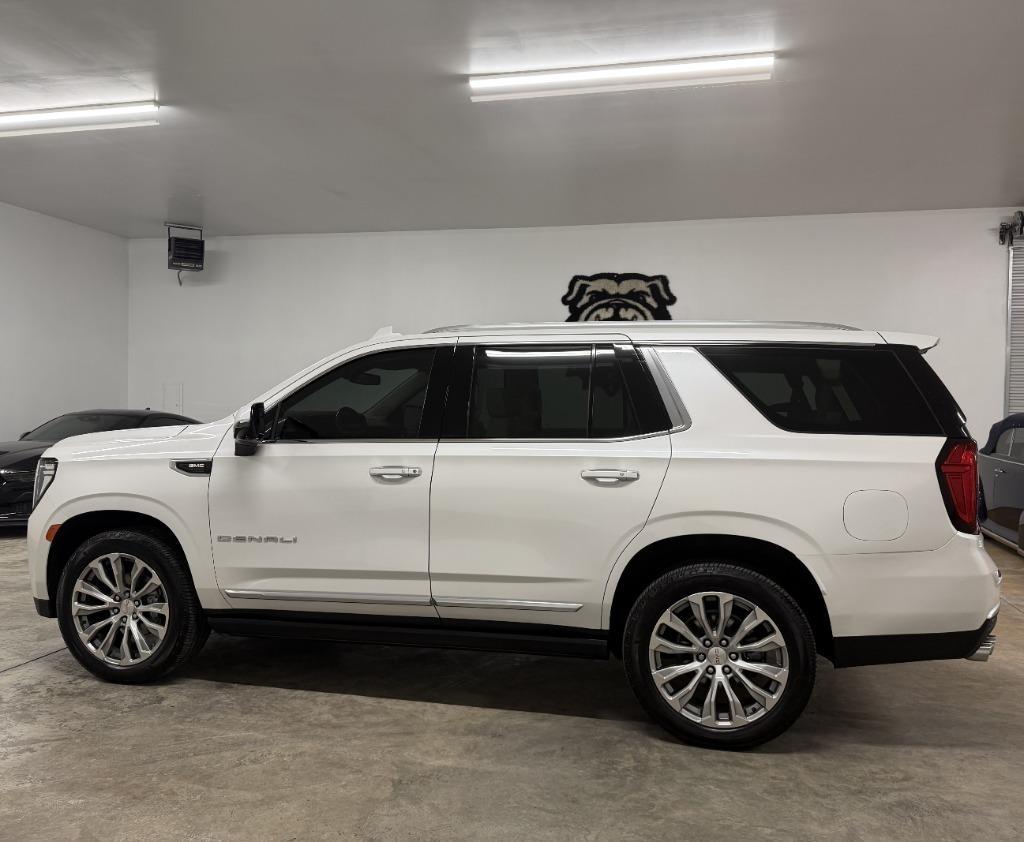 GMC Yukon Denali 4WD 2022
