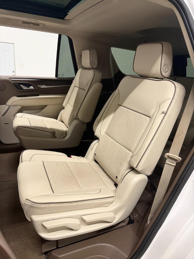 GMC Yukon Denali 4WD 2022