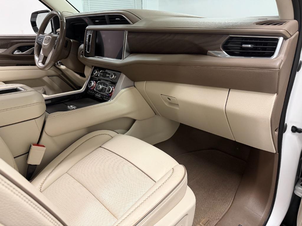GMC Yukon Denali 4WD 2022