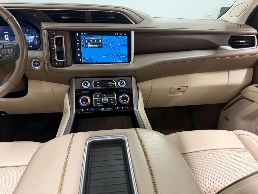 GMC Yukon Denali 4WD 2022