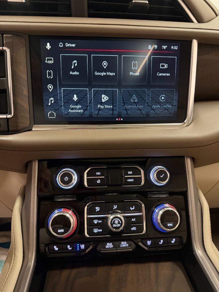 GMC Yukon Denali 4WD 2022