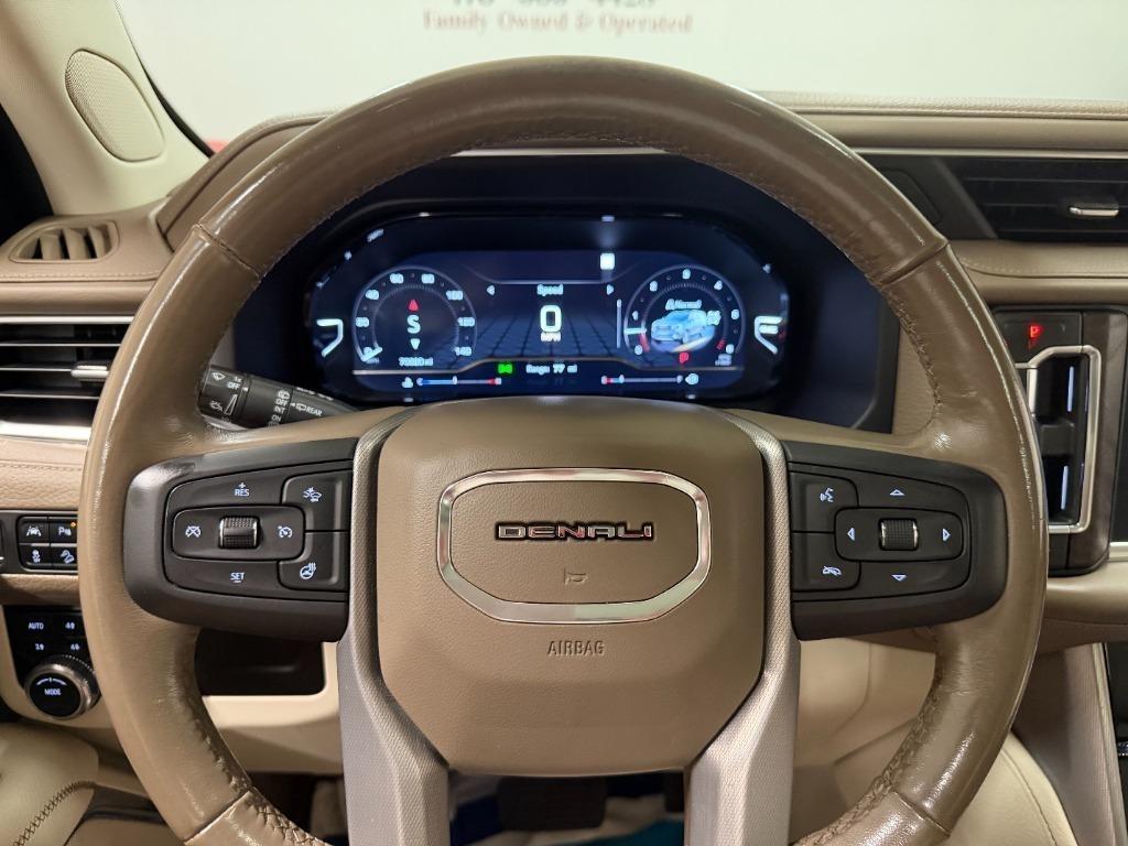 GMC Yukon Denali 4WD 2022