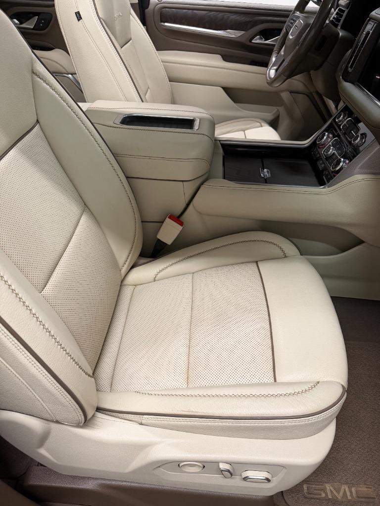 GMC Yukon Denali 4WD 2022