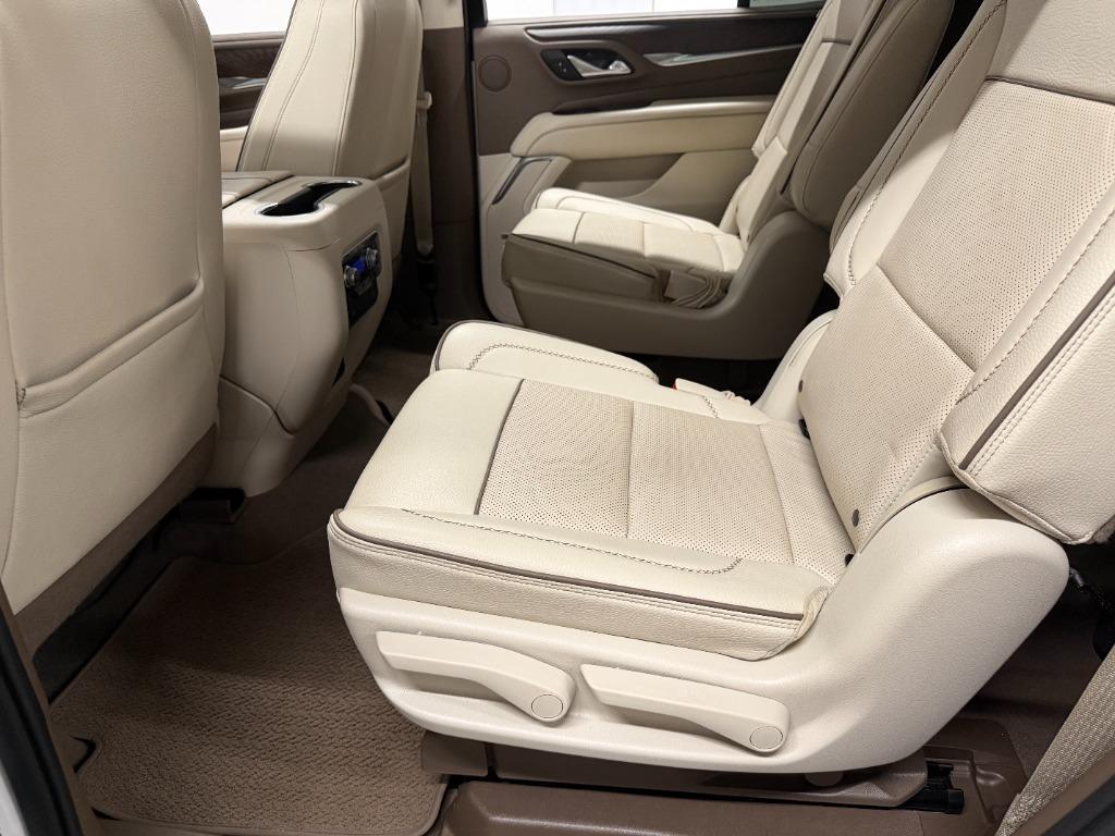 GMC Yukon Denali 4WD 2022