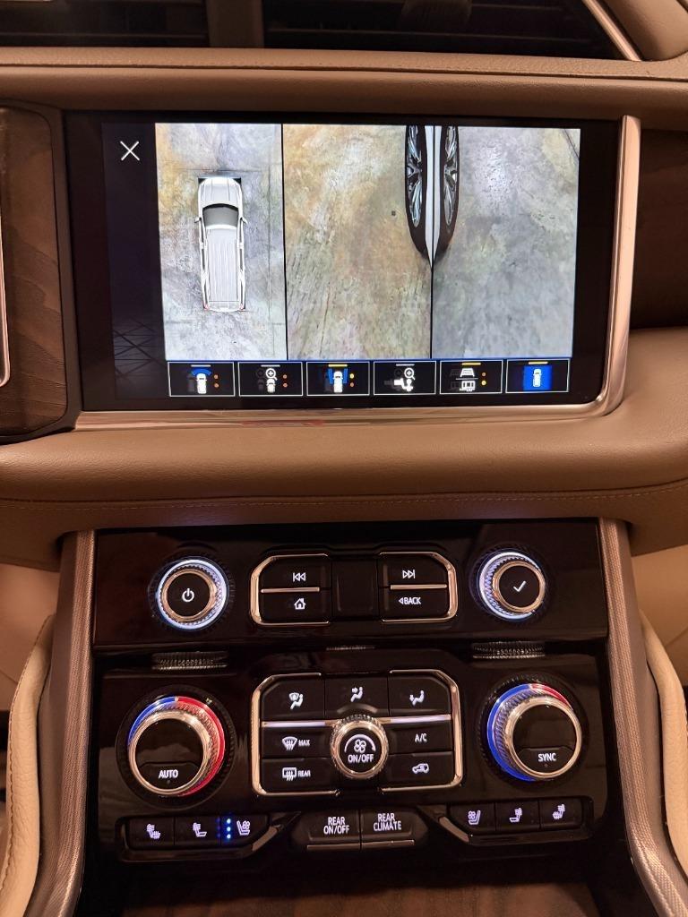 GMC Yukon Denali 4WD 2022