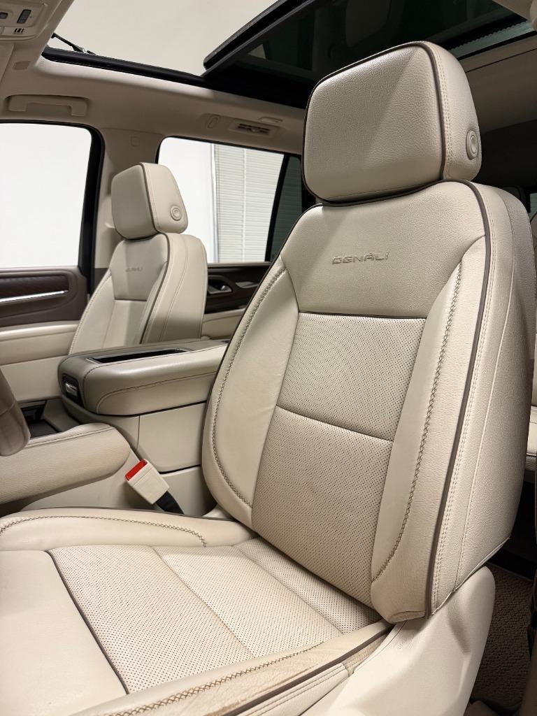 GMC Yukon Denali 4WD 2022