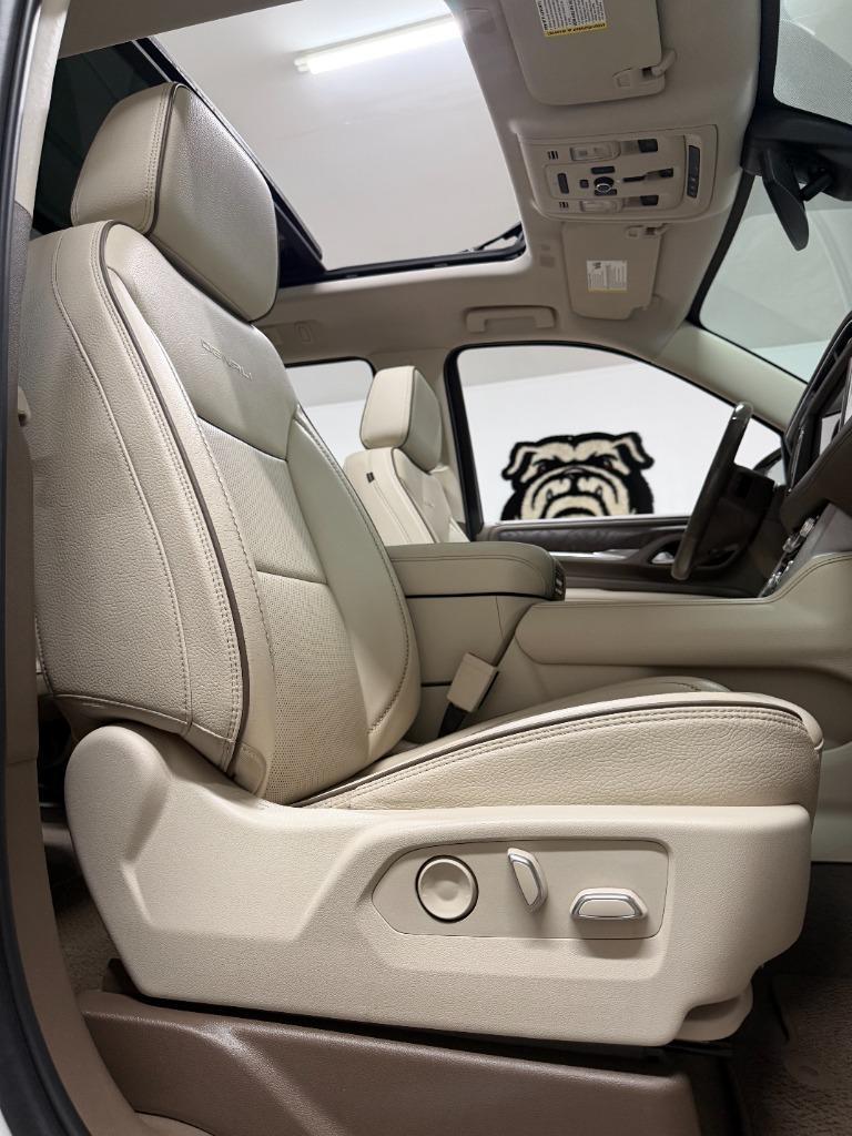 GMC Yukon Denali 4WD 2022