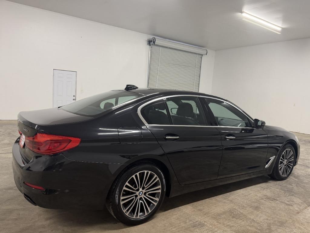 BMW 5-Series 540i 2018