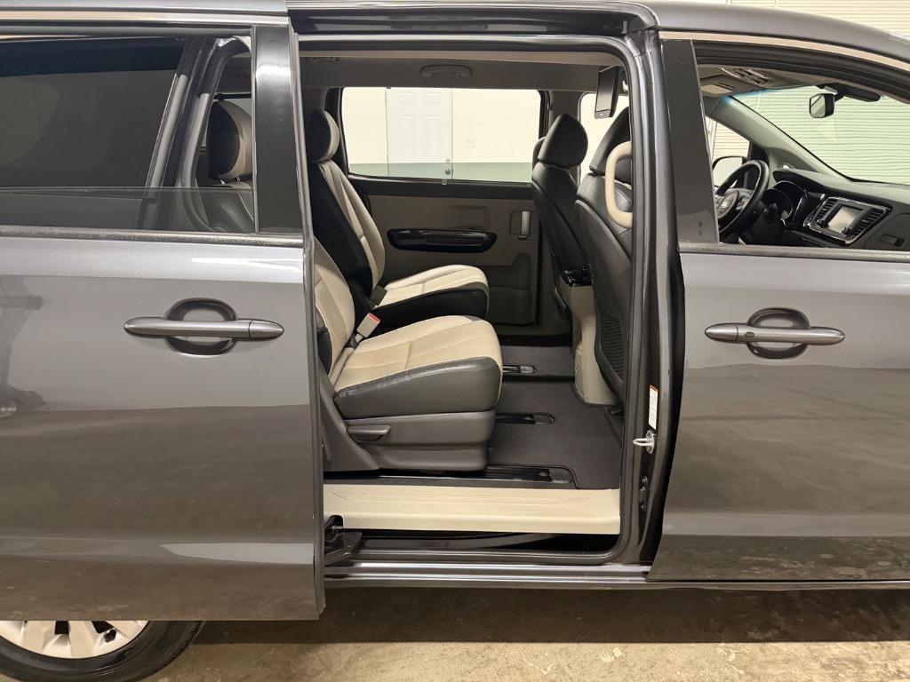 Kia Sedona EX 2018