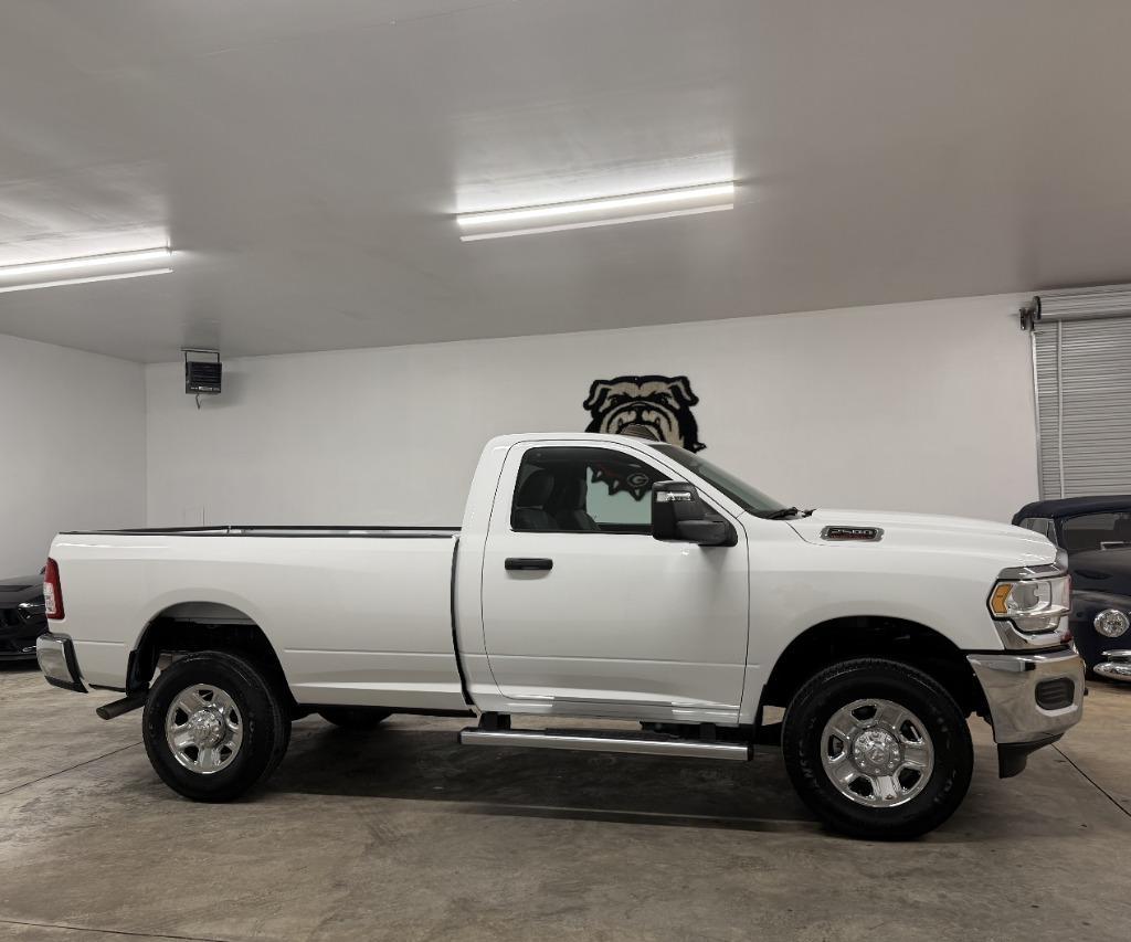 RAM 2500 ST 4WD 2024