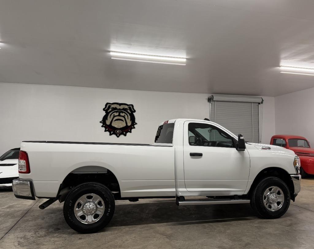 RAM 2500 ST 4WD 2024