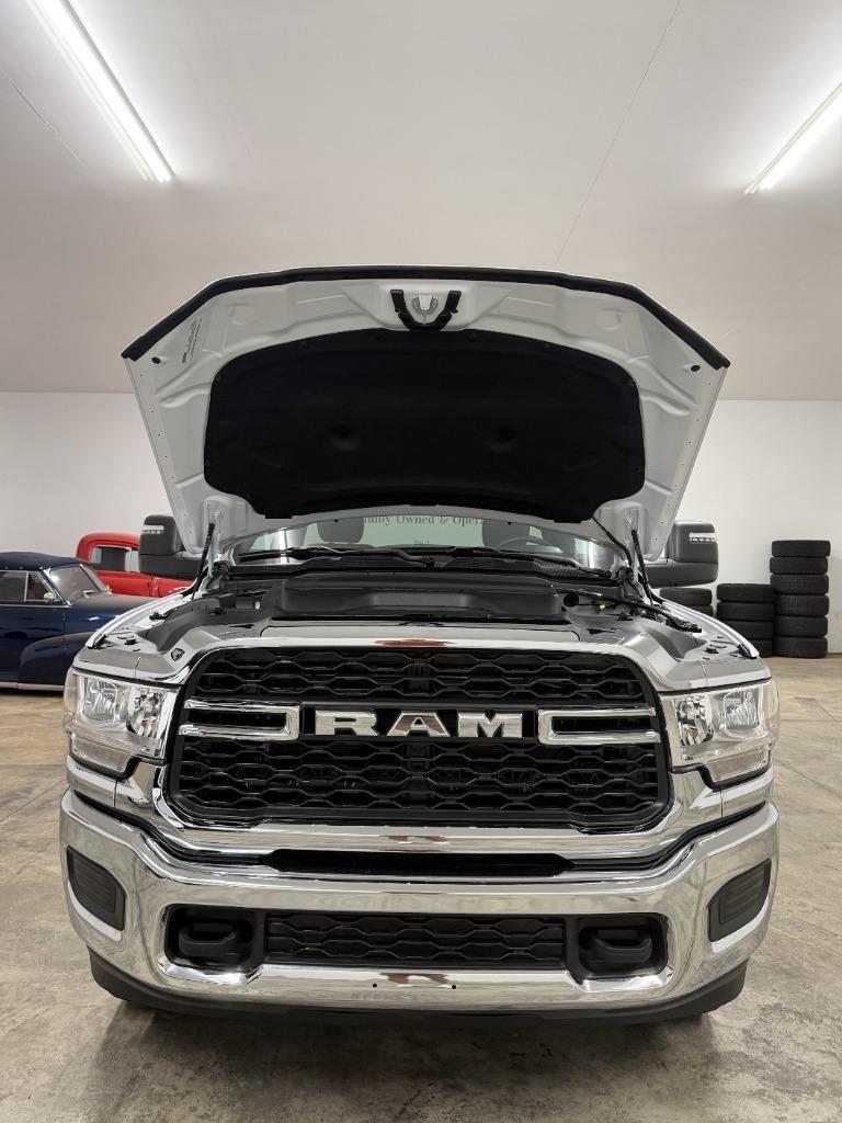 RAM 2500 ST 4WD 2024