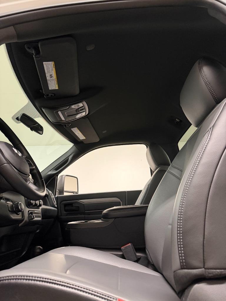 RAM 2500 ST 4WD 2024