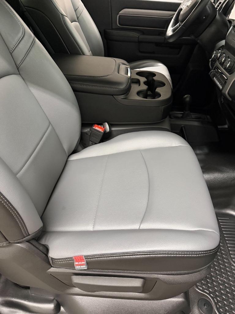 RAM 2500 ST 4WD 2024