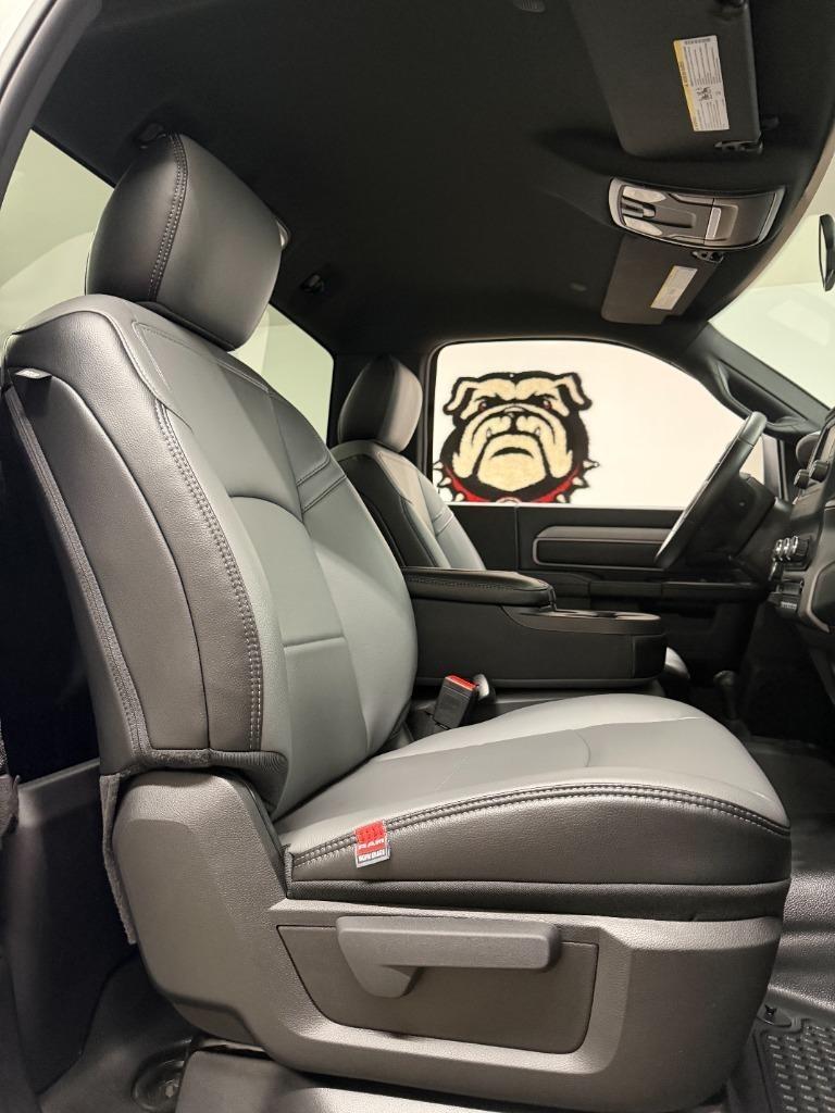 RAM 2500 ST 4WD 2024