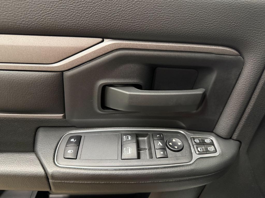 RAM 2500 ST 4WD 2024