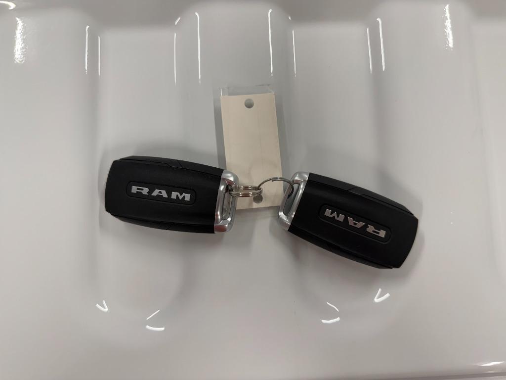 RAM 2500 ST 4WD 2024
