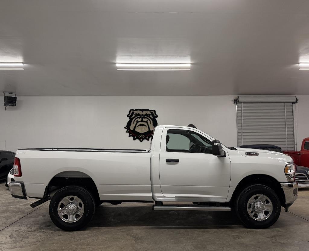 RAM 2500 ST 4WD 2024
