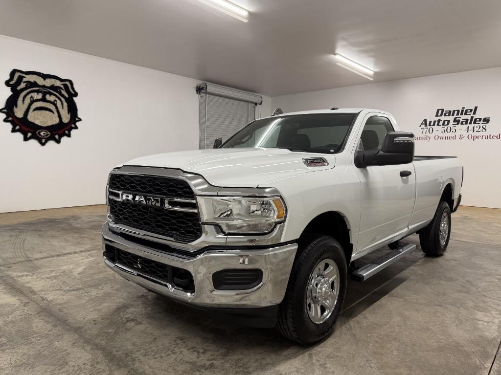 RAM 2500 ST 4WD 2024