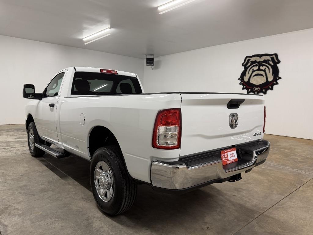 RAM 2500 ST 4WD 2024