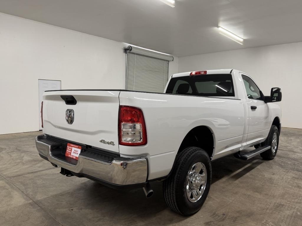 RAM 2500 ST 4WD 2024