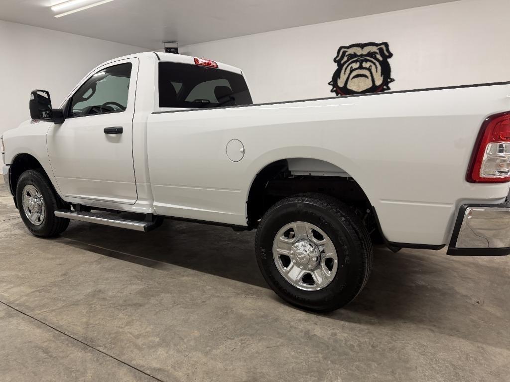 RAM 2500 ST 4WD 2024